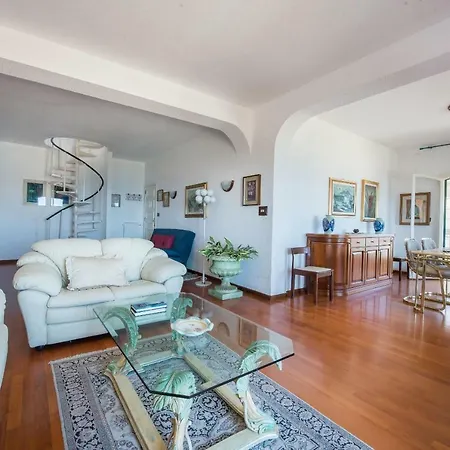 Casa Con Terrazza Sul Mare All'addaura *